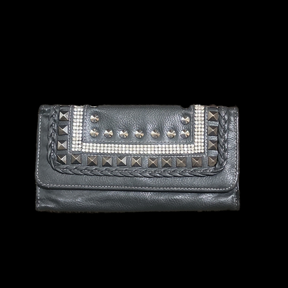 Maurices wallet
